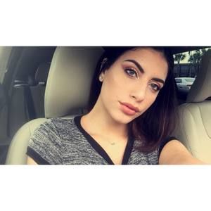 Meet your Posher, Ariana